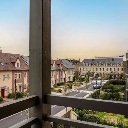 Apartment Les Arts-1 By Interhome *