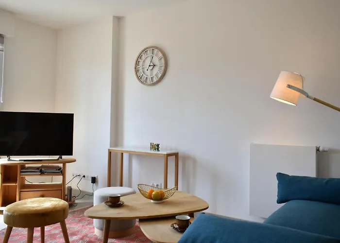 Les Arts-1 By Interhome