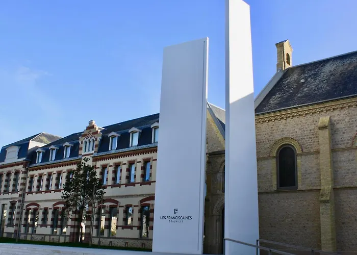 Les Arts-1 By Interhome Deauville